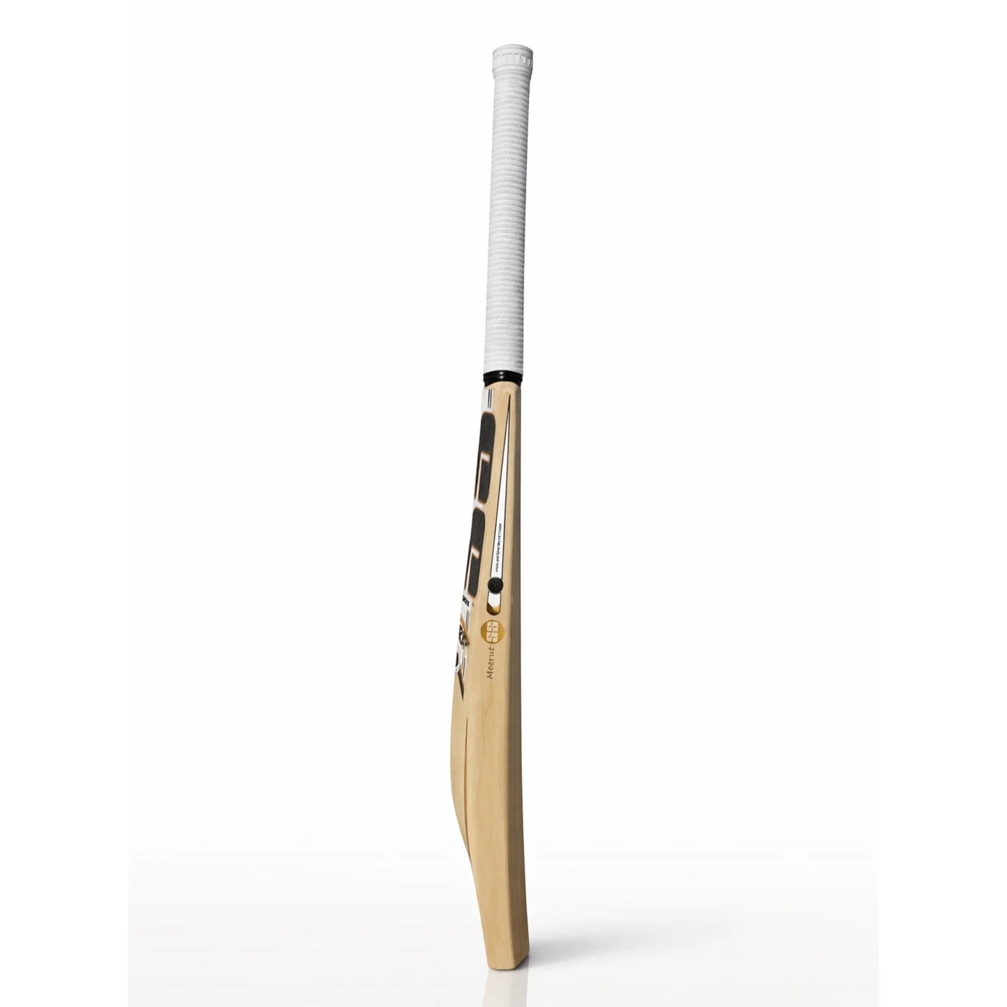 Cricket bat from Cric Studio Canada, SS Gama Player Rapa EW model, showing a wooden cricket bat with a sturdy handle and smooth surface.