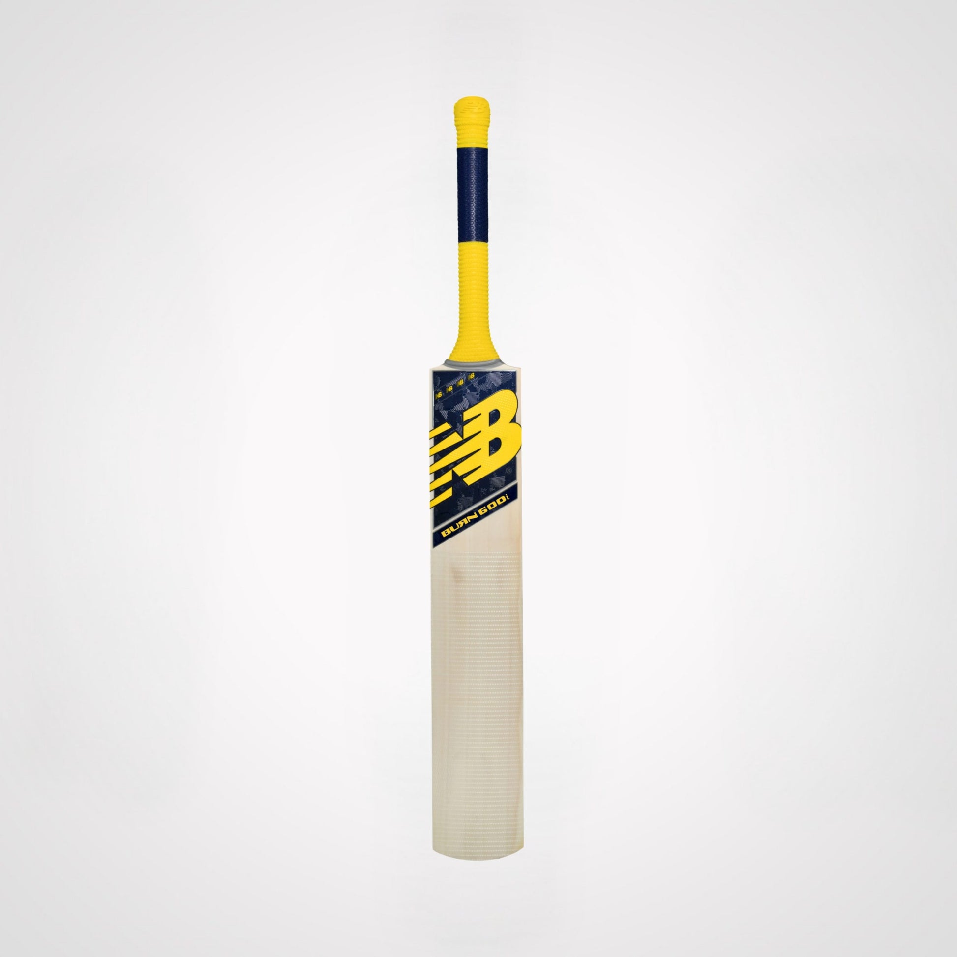 Cricket bat NB 600 Grade 5 Burn by Cric Studio Canada, showing a wooden cricket bat with a smooth finish and traditional design.