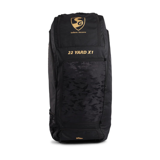 Cric Studio Canada Kit Bag SG 22 Yard X1 Duffle Wheelie with durable fabric, zipper closure, and adjustable shoulder strap.