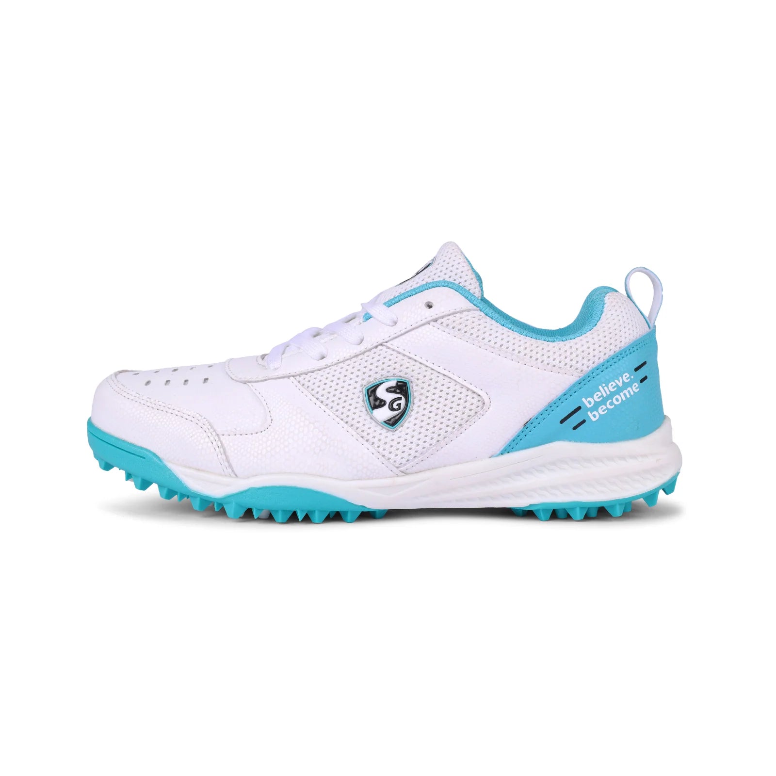 SG Cricket Shoes Fusion, athletic cricket shoes with supportive design and breathable material, suitable for cricket players.