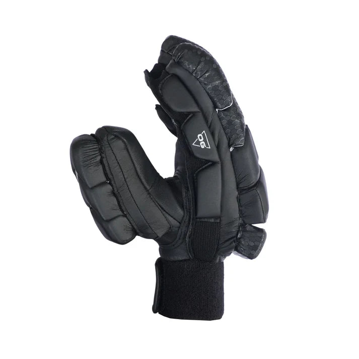 Cric Studio Canada Versant Batting Gloves OG with padded palms and adjustable wrist straps for cricket batting protection.