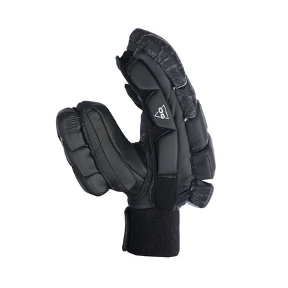 Cric Studio Canada Versant Batting Gloves OG with padded palms and adjustable wrist straps for cricket batting protection.