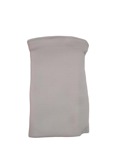 Soft feel GN arm guard from Cric Studio Canada, lightweight protective arm guard with a comfortable fit.