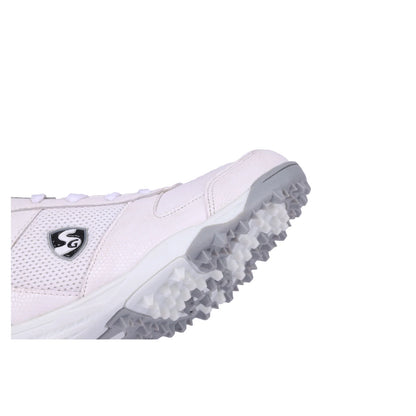 SG Cricket Shoes Fusion, black and white athletic cricket shoes with supportive soles and breathable mesh design.