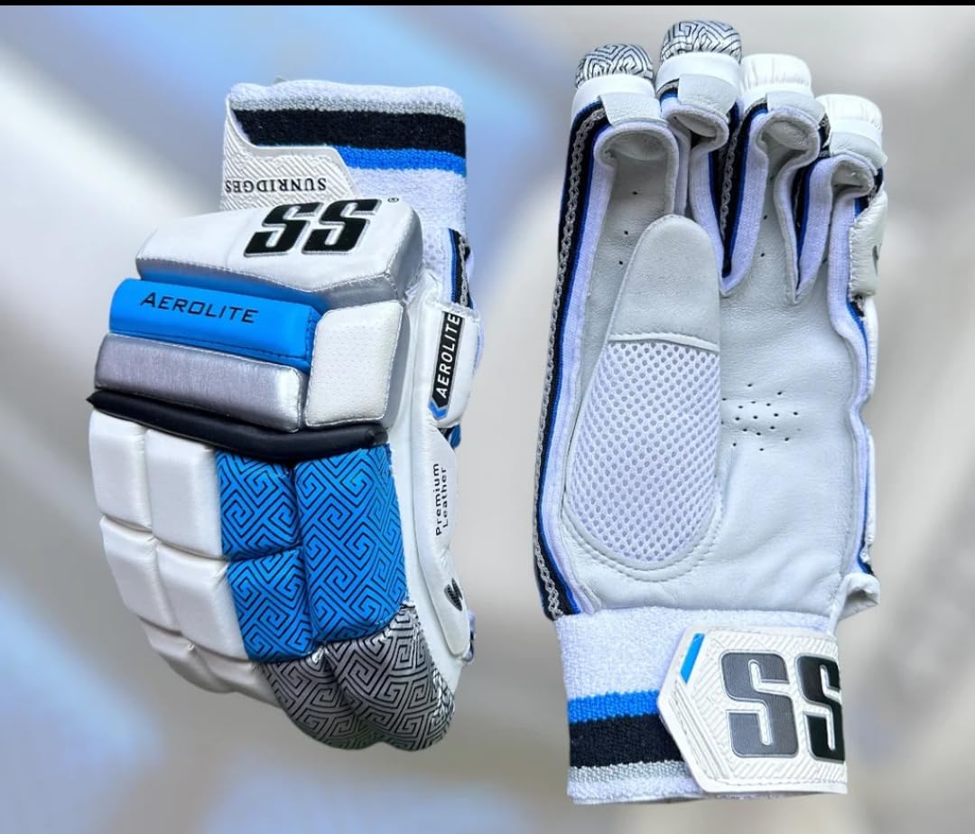 SS Aerolite Batting Gloves