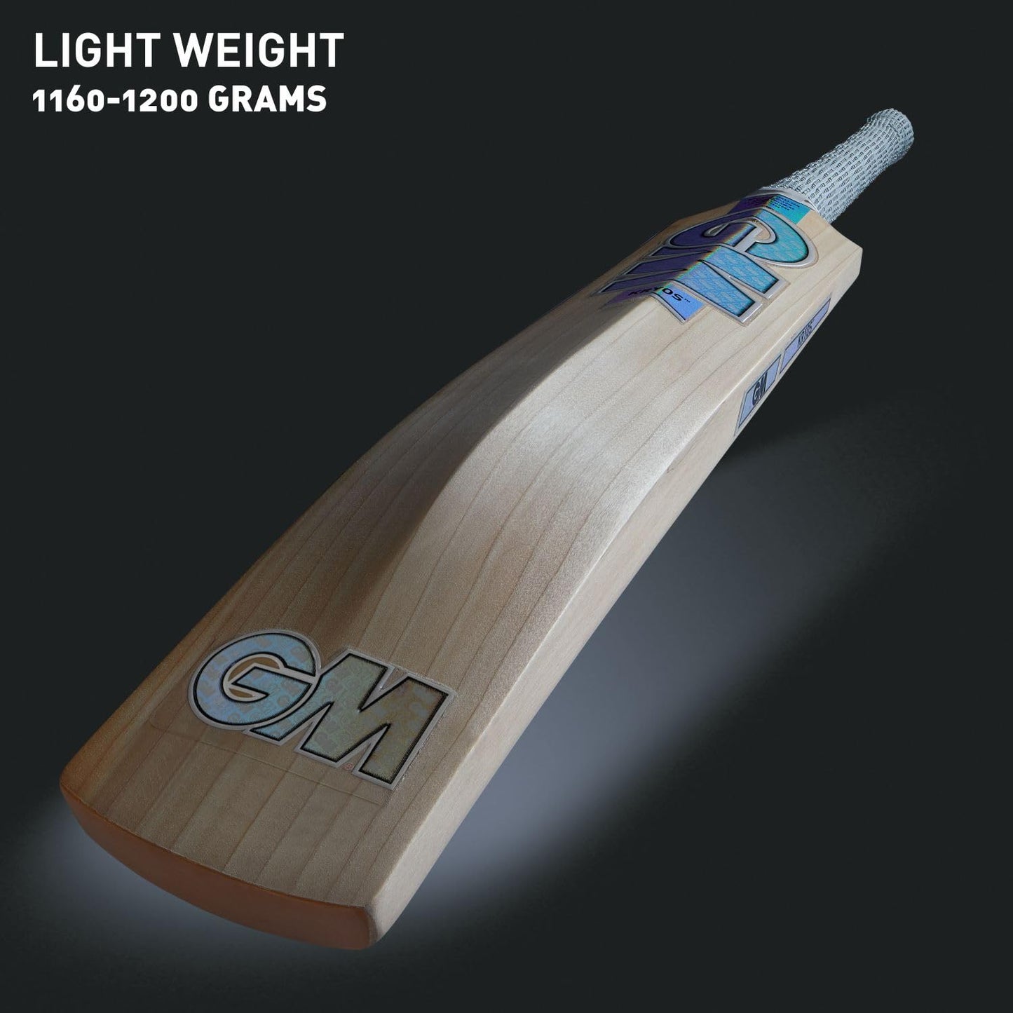 Cric Studio Canada GM Kryos 333 English Willow cricket bat with a light wood grain finish and traditional shape.