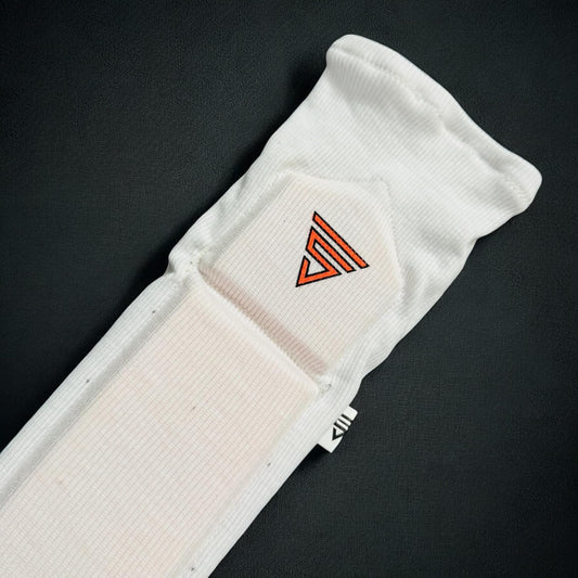 Cric Studio Canada Versant GC Arm Guard for cricket players, black protective arm shield with padding, on a white background.