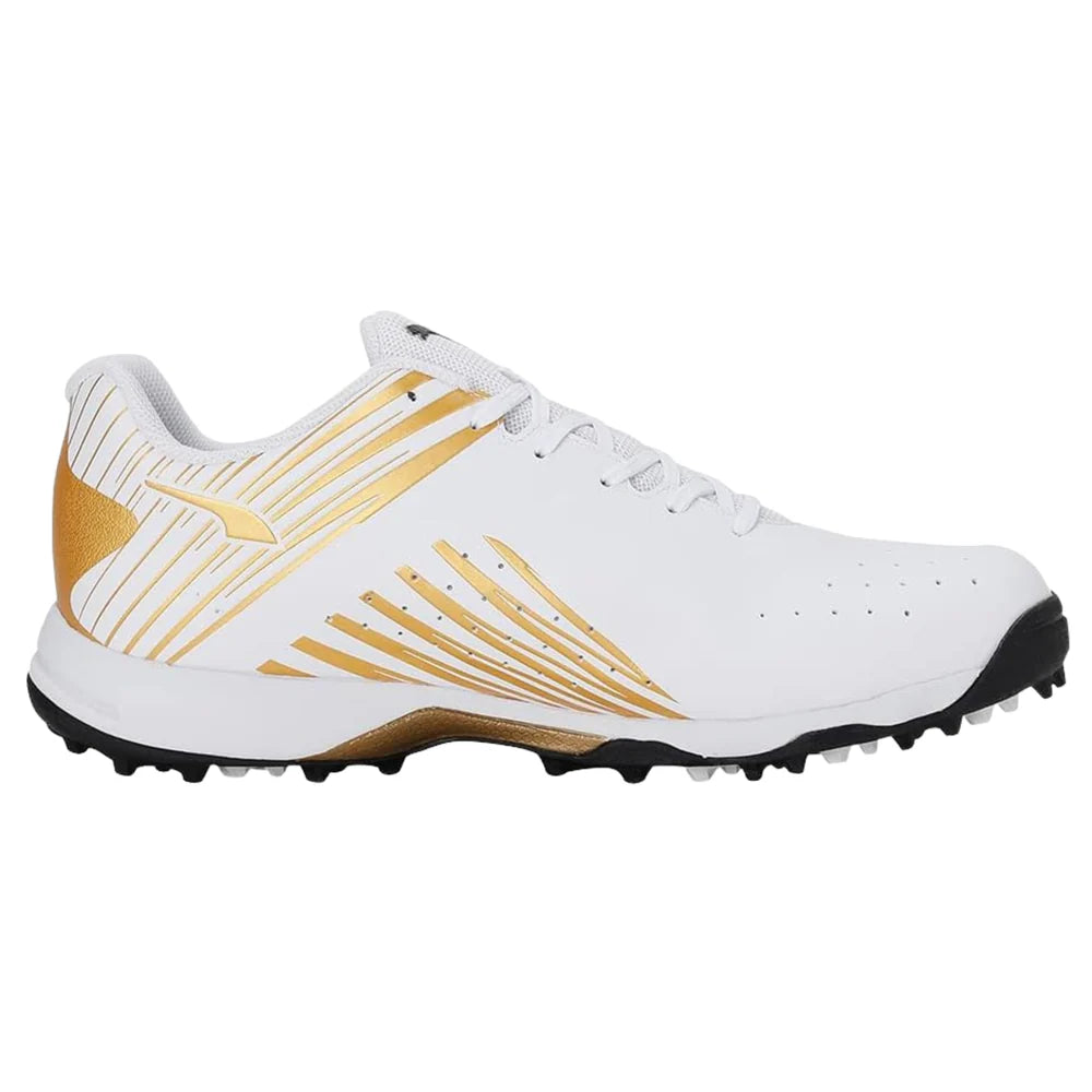 Puma Cricket Shoes 22 FH Rubber VK, black and white athletic shoes with rubber sole for cricket players.