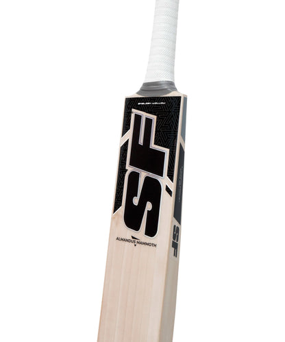 English Willow Cricket Bat SF Almandus Mammoth by Cric Studio Canada, shown with a smooth wooden blade and sturdy handle.