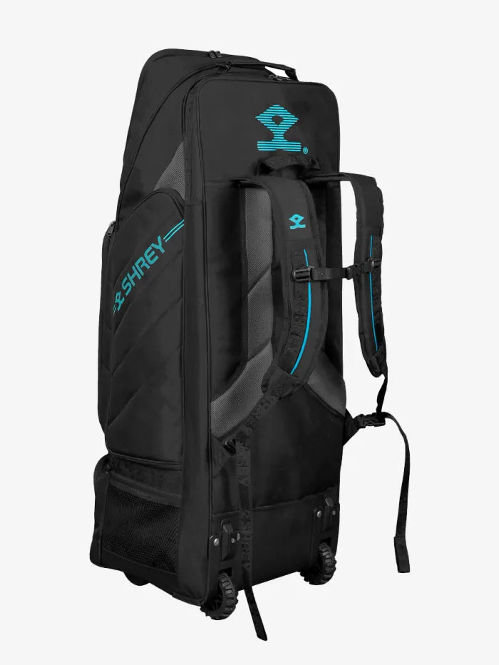 Black Shrey Kitbag Meta Duffle Wheelie 120 from Cric Studio Canada with sturdy wheels and spacious main compartment.