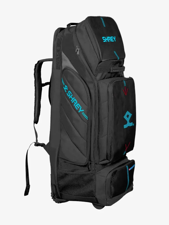 Black Shrey Kitbag Meta Duffle Wheelie 120 from Cric Studio Canada, showing the spacious duffle bag with wheels and shoulder straps.