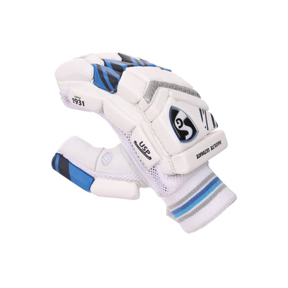 Cric Studio Canada G MAXILITE Ultimate batting gloves with padded palms and adjustable wrist straps for cricket players.