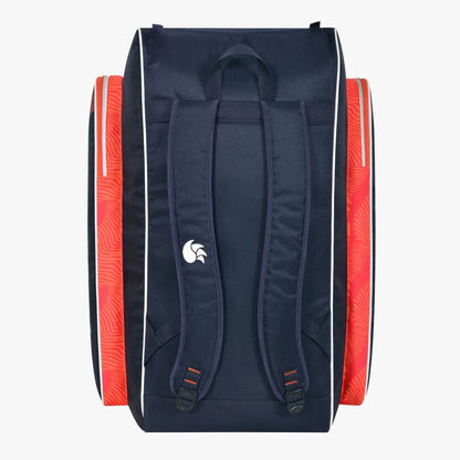 Cric Studio Canada DSC Krunch Academy duffle kitbag with large main compartment, adjustable shoulder strap, and cricket gear storage.
