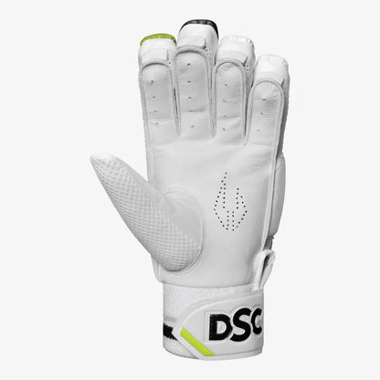 Cric Studio Canada DSC Krunch Bull 31 RH batting gloves with padded palms and adjustable wrist straps, designed for cricket batting.
