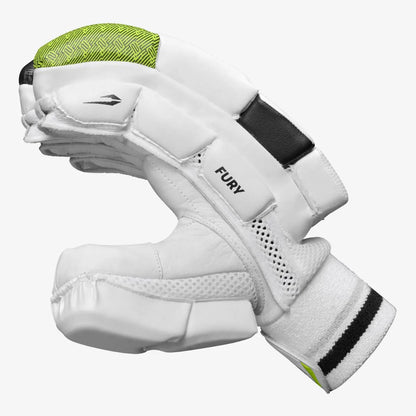 Cric Studio Canada DSC Krunch Bull 31 RH batting gloves with padded palms and finger protection for cricket players.