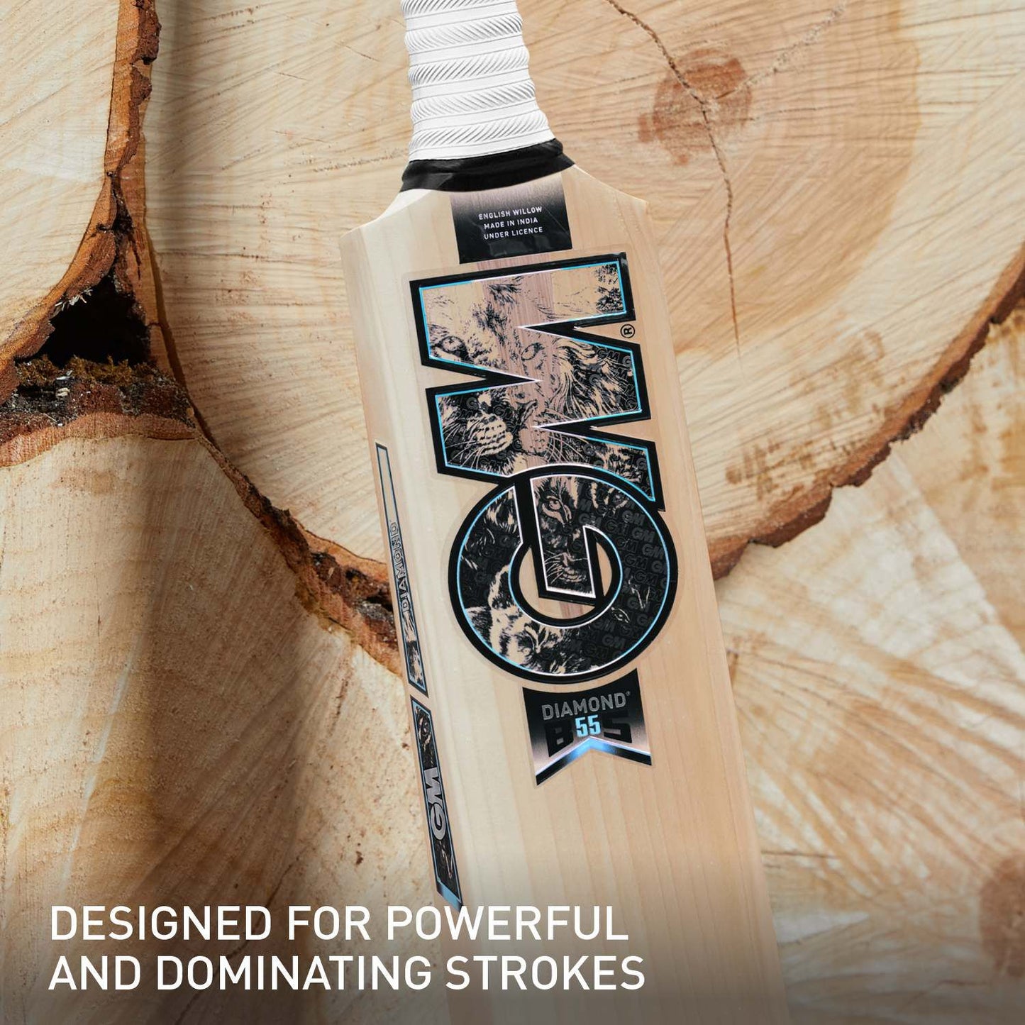 GM Diamond 555 English Willow Cricket Bat by Cric Studio Canada, featuring a polished wooden blade and sturdy handle.