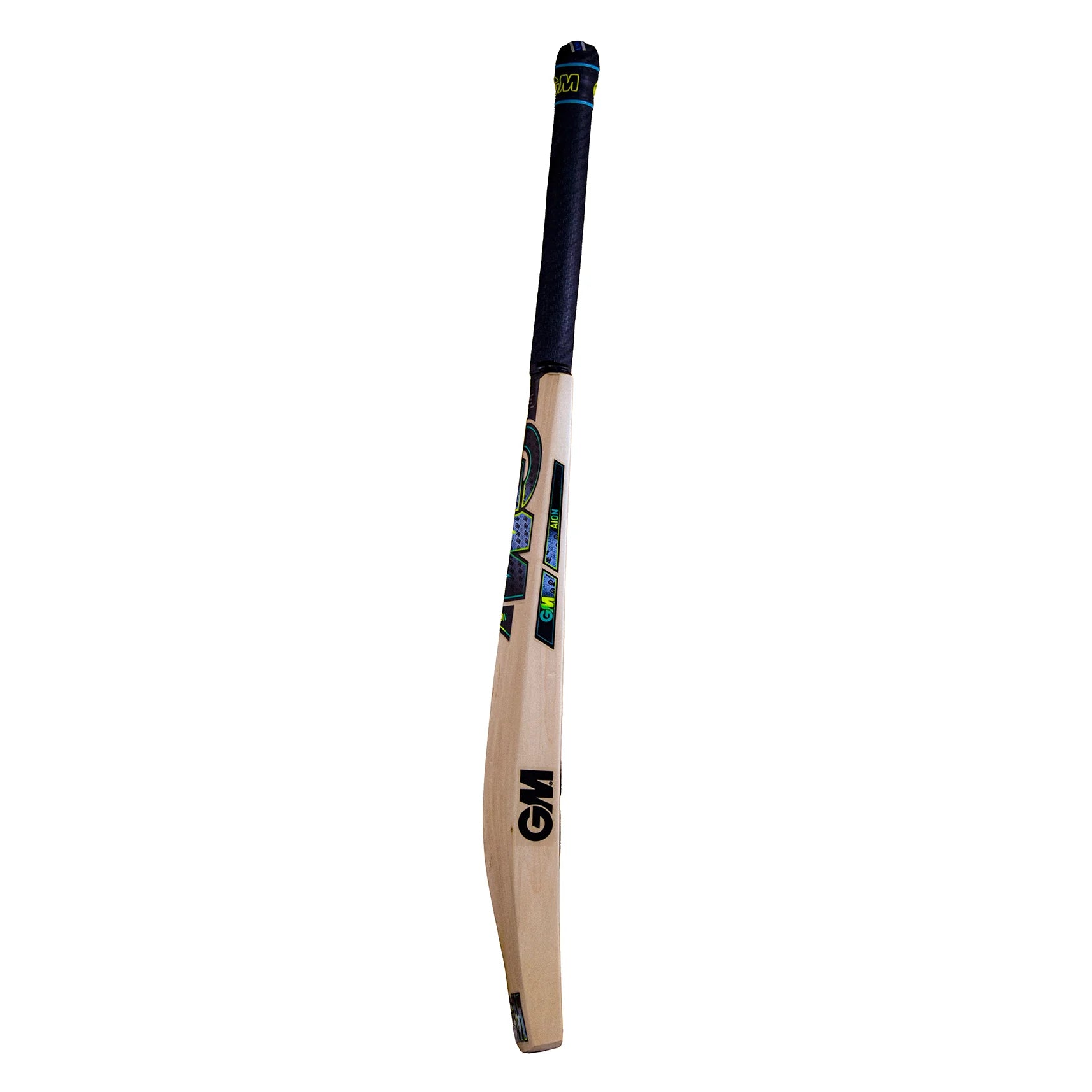 GM 404 Aion English Willow Cricket Bat by Cric Studio Canada, size 6, with a smooth wooden finish and traditional cricket bat shape.