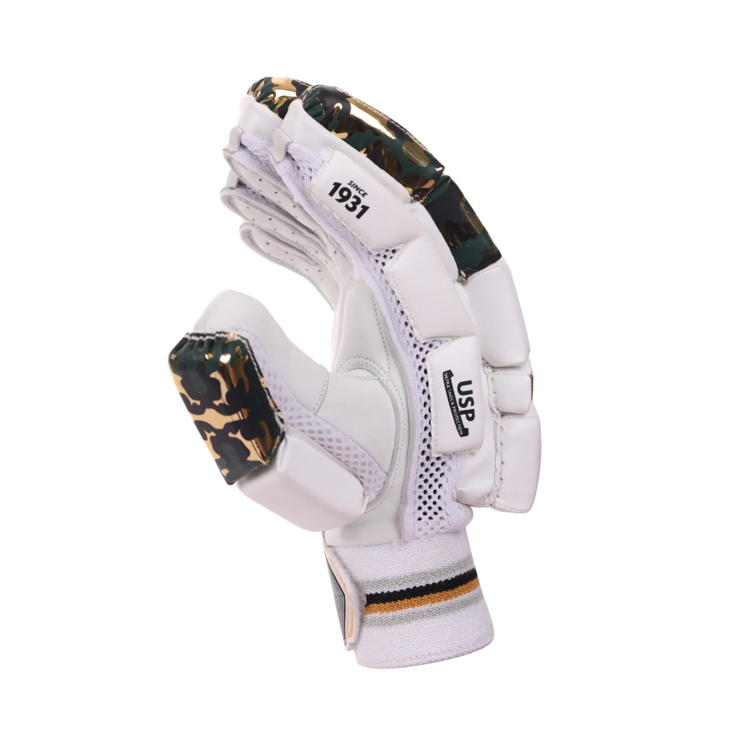 Cricket batting gloves from SG Savage Lite by Cric Studio Canada, with padded palms and adjustable wrist straps.