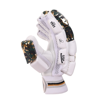 Cric Studio Canada SG HP Lite batting gloves with padded palms and adjustable wrist straps for cricket batting protection
