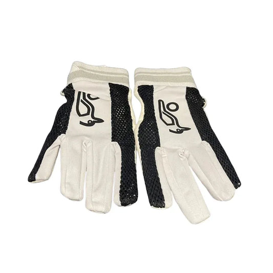 Cric Studio Canada KB W/K inner gloves, professional hockey accessories, close-up of black and white inner gloves for hockey players