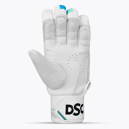 Cric Studio Canada Dsc Cynos 2020 batting gloves with padded palms and adjustable wrist straps, designed for cricket players.