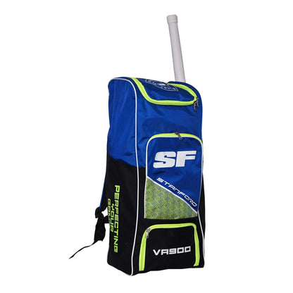 Cric Studio Canada SF VA-900 kit bag with handles and compartments for sports gear, durable black fabric, and reinforced stitching.