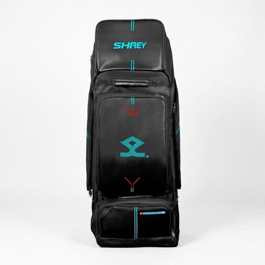 Black Shrey Kitbag Meta Duffle Wheelie 120 from Cric Studio Canada with durable wheels and multiple compartments.