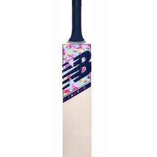 Cric Studio Canada NB WC 900 EW SH cricket bat with wooden blade and handle, showing the bat's front view with grip.