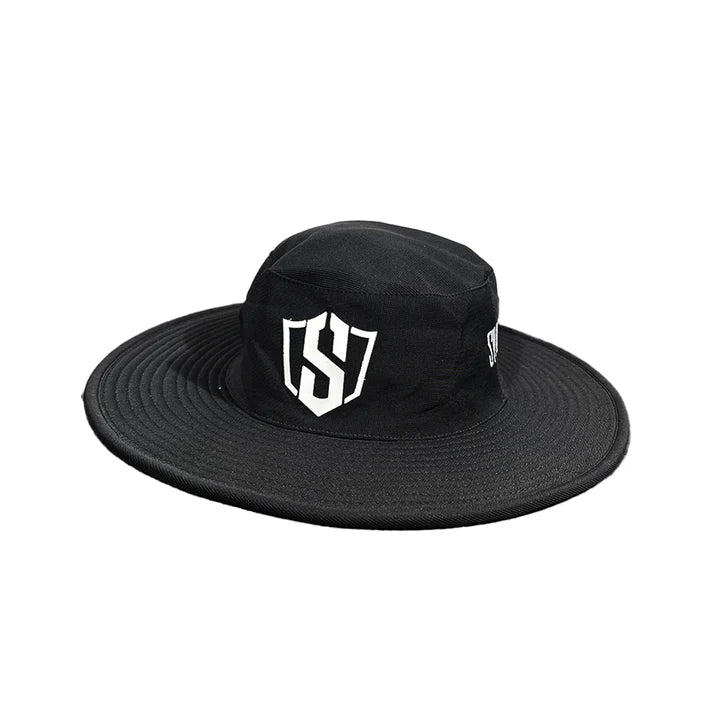 Black Swar round hat accessory by Cric Studio Canada, featuring a sleek design and comfortable fit.